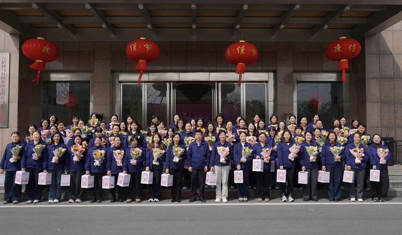 瓶添美好 艺启芳华｜合肥神马开展妇女节手作玻璃花瓶活动